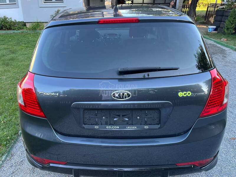 Kia cee`d N.A.V.I