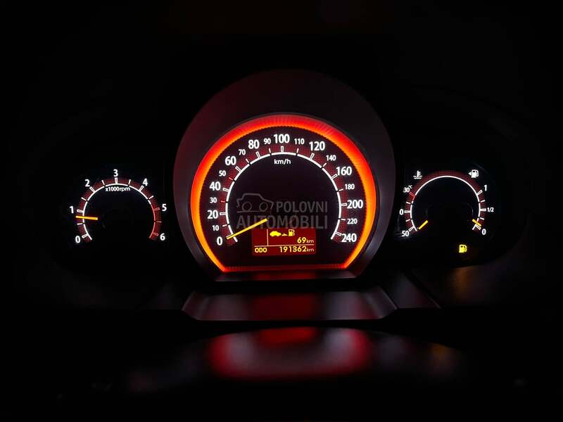 Kia cee`d N.A.V.I