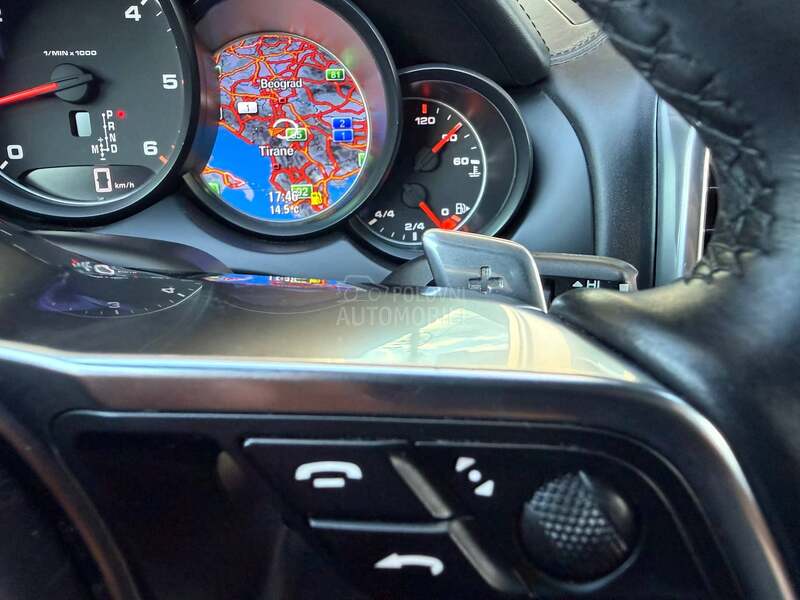 Porsche Cayenne 3.0