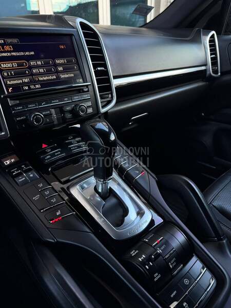 Porsche Cayenne 3.0