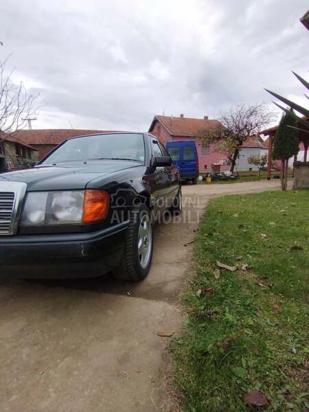 Mercedes Benz E 124 