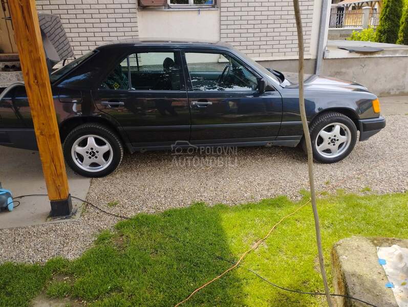 Mercedes Benz E 124 