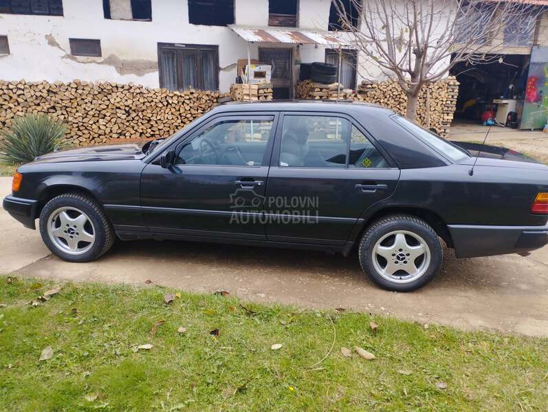 Mercedes Benz E 124 