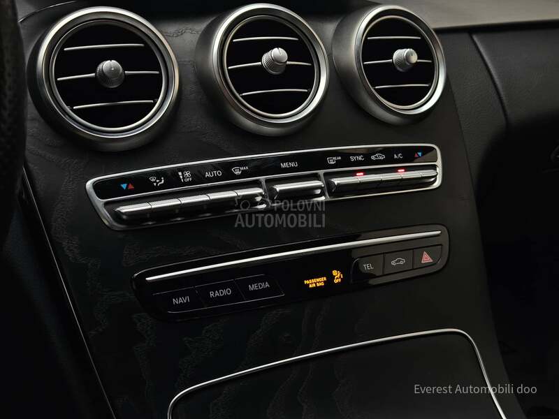 Mercedes Benz C 180 AMG/MULTIB/VIRT