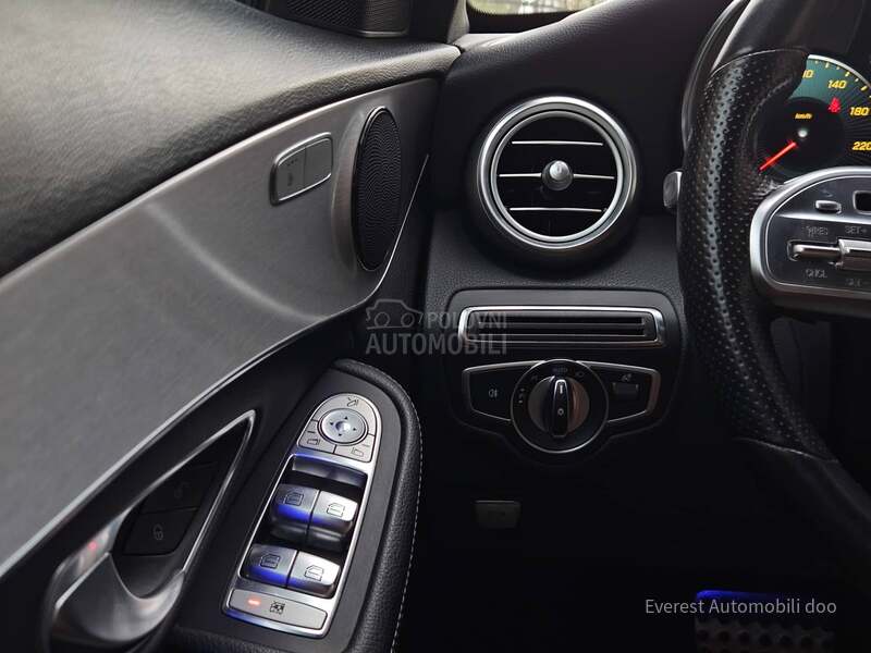 Mercedes Benz C 180 AMG/MULTIB/VIRT