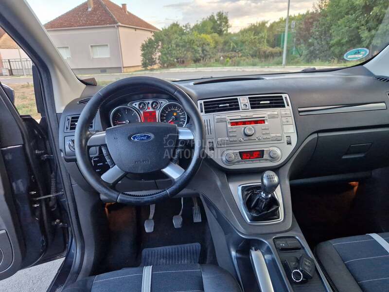 Ford Kuga 2.0 TDCI TITANIUM