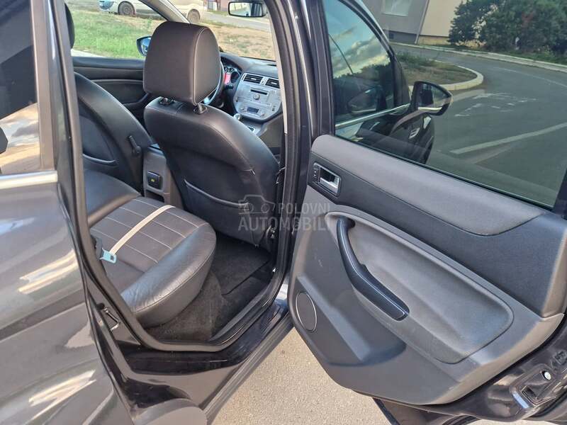 Ford Kuga 2.0 TDCI TITANIUM