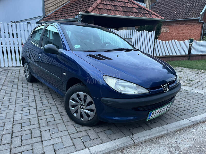 Peugeot 206 1.1i//TOOPP