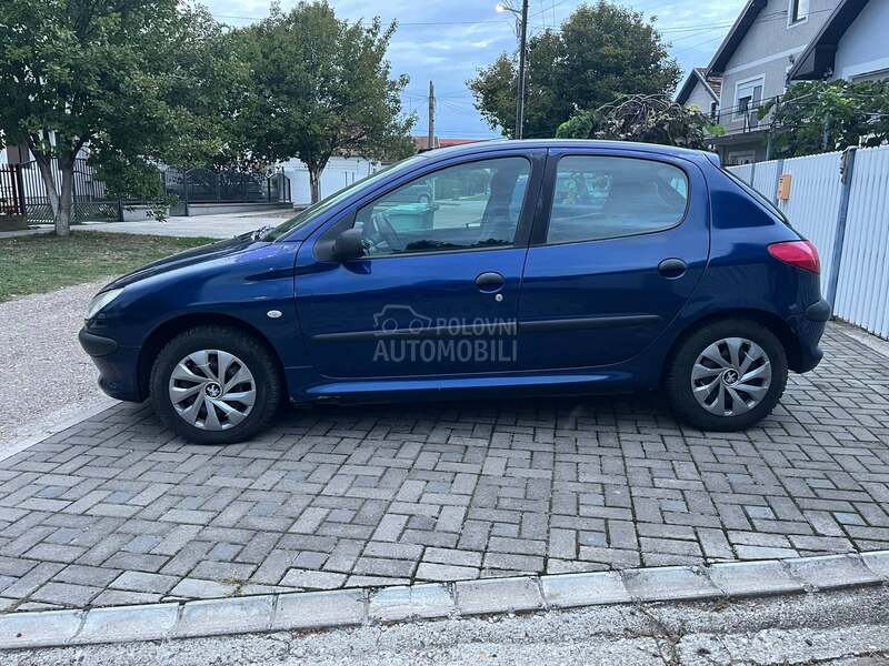Peugeot 206 1.1i//TOOPP