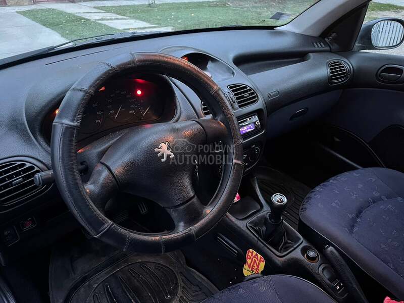 Peugeot 206 1.1i//TOOPP