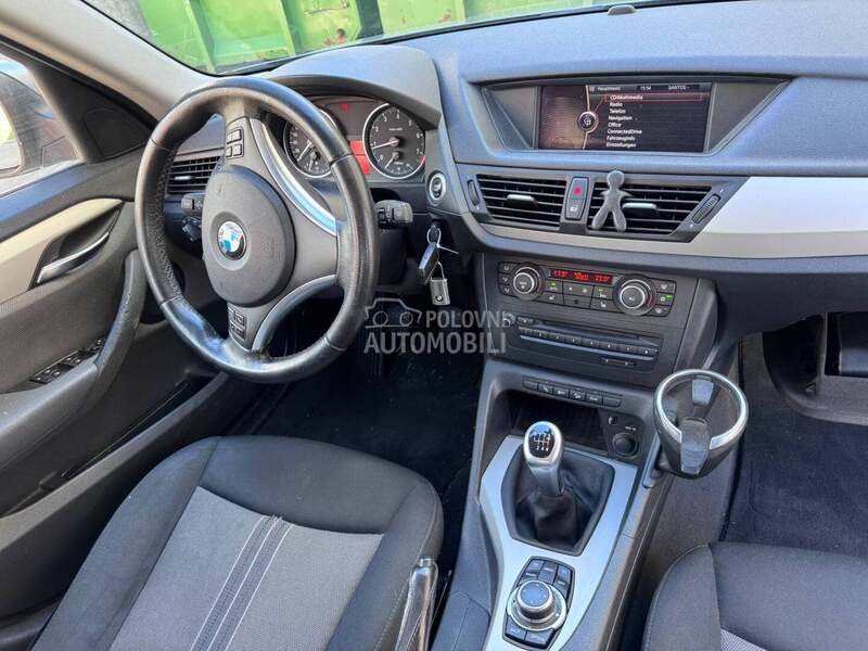 BMW X1 28i