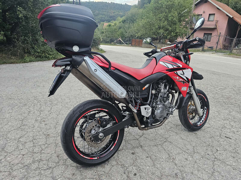 Yamaha xt660x