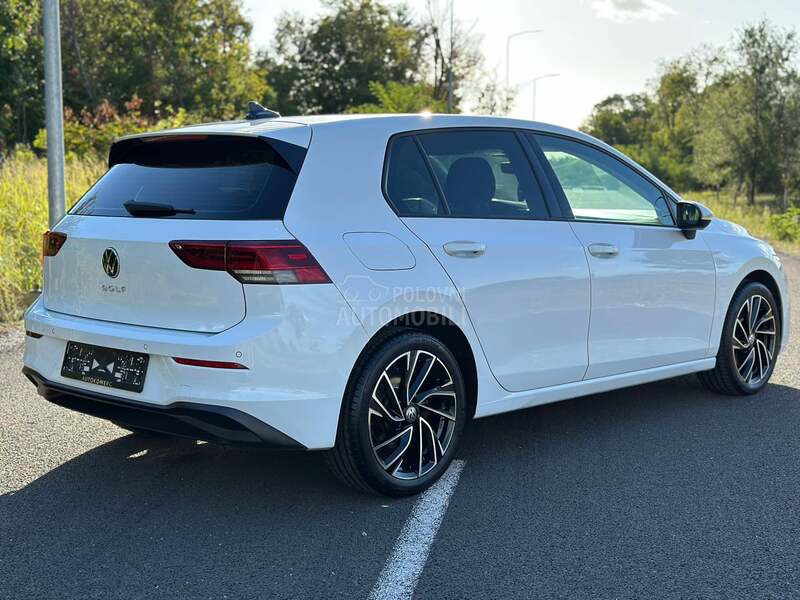 Volkswagen Golf 8 TDI/DSG/NOV