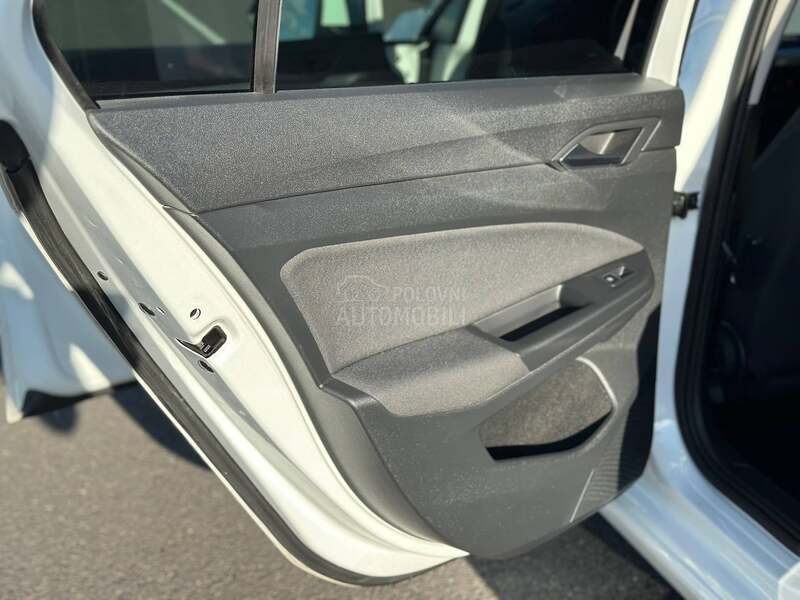 Volkswagen Golf 8 TDI/DSG/NOV