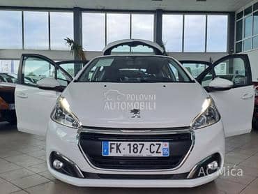 Peugeot 208 1.2NAV LED USB 83000
