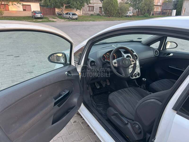 Opel Corsa D cdti