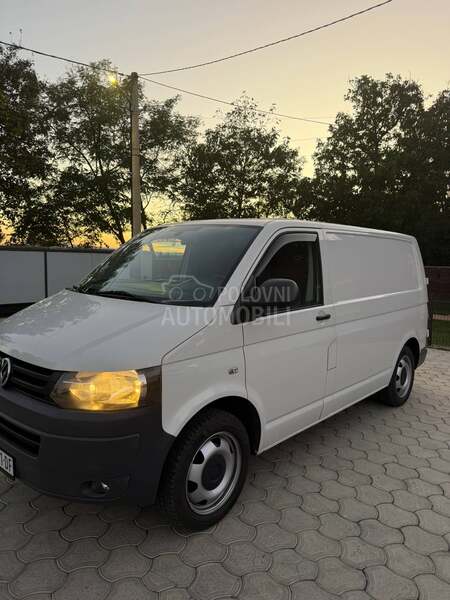 Volkswagen Transporter T5 2.0 tdi