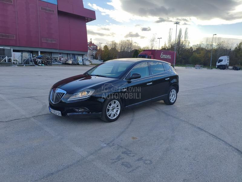 Lancia Delta 200 konja