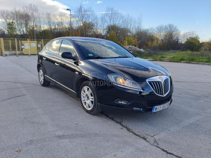 Lancia Delta 200 konja