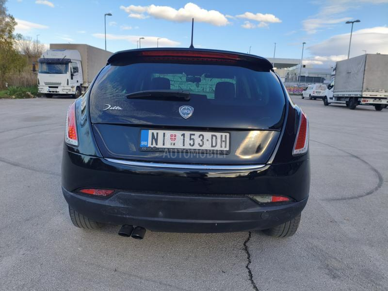 Lancia Delta 200 konja