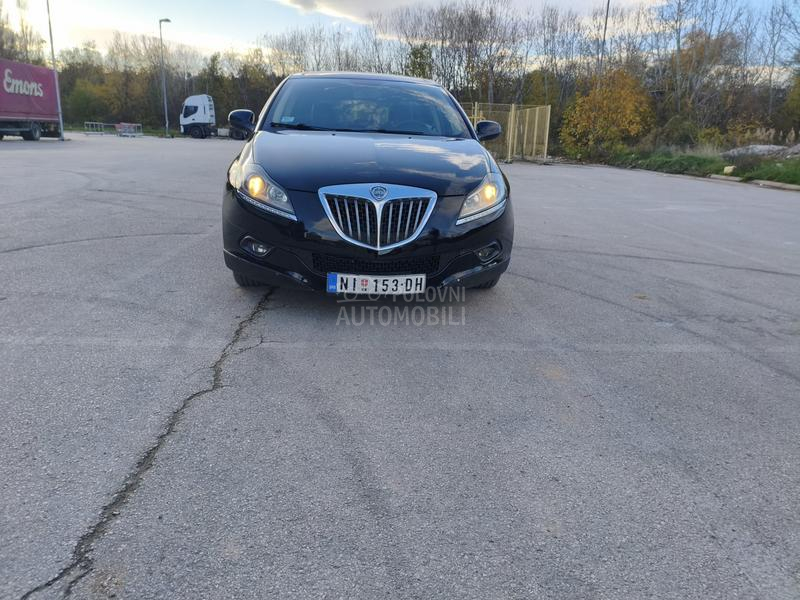 Lancia Delta 200 konja