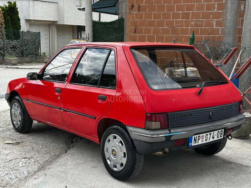 Peugeot 205 