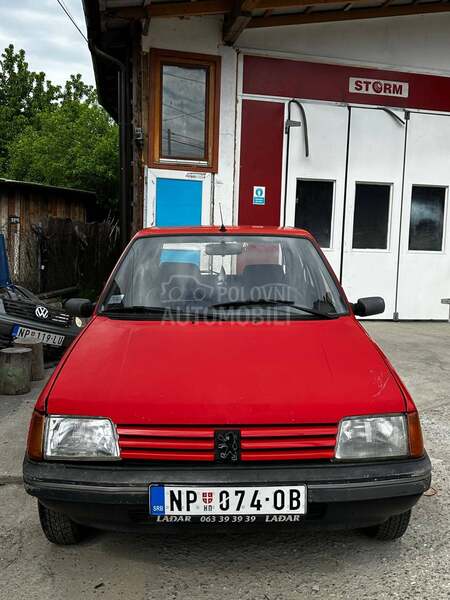 Peugeot 205 