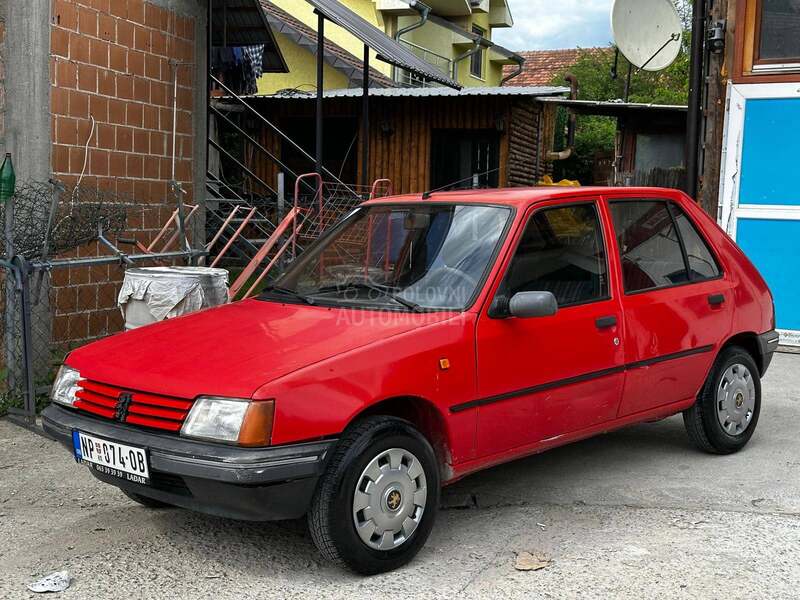 Peugeot 205 
