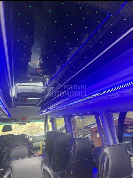Mercedes Benz Sprinter 519