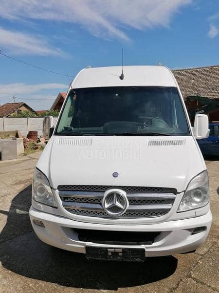 Mercedes Benz Sprinter 519