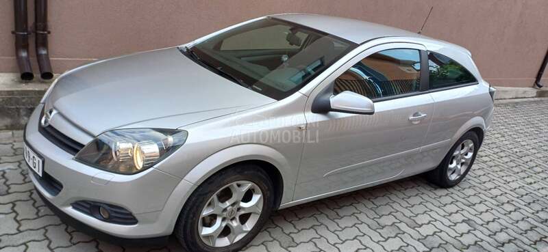Opel Astra H 1.7 GTC