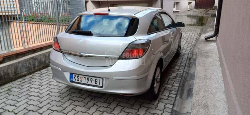 Opel Astra H 1.7 GTC