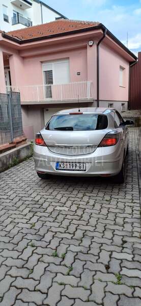 Opel Astra H 1.7 GTC