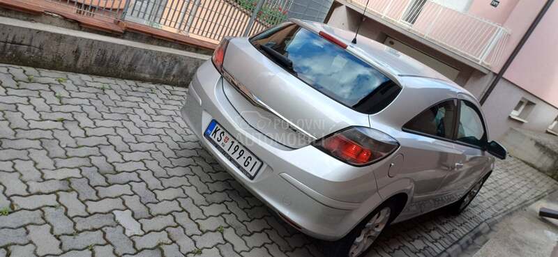 Opel Astra H 1.7 GTC