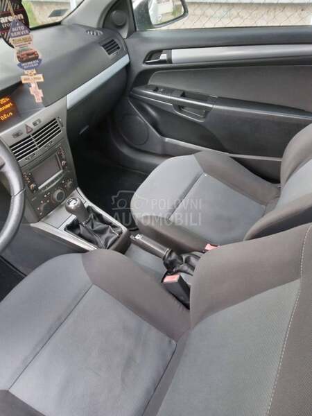 Opel Astra H 1.7 GTC
