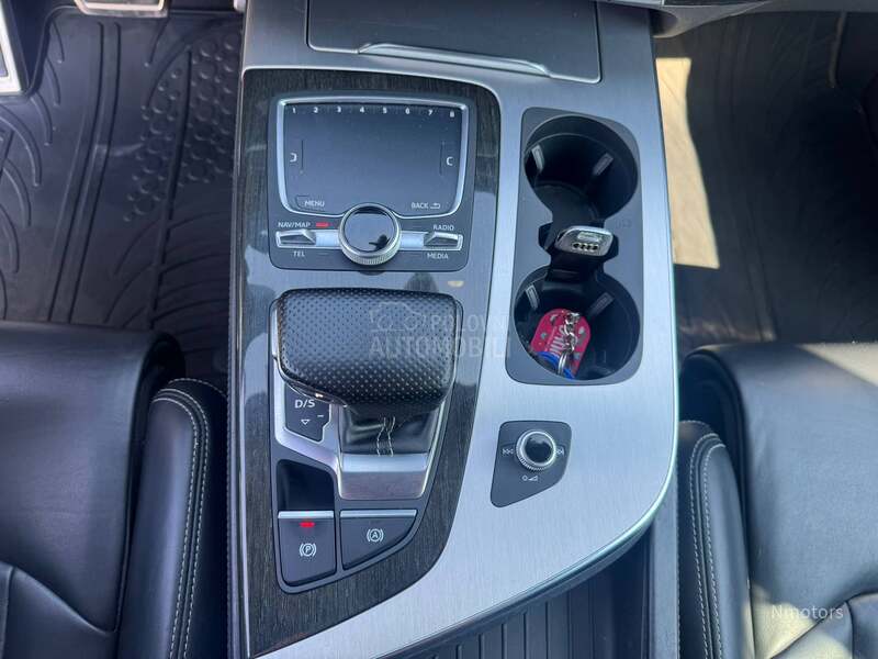 Audi Q7 3.0tdi S line