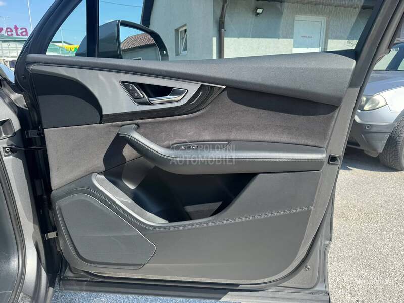 Audi Q7 3.0tdi S line