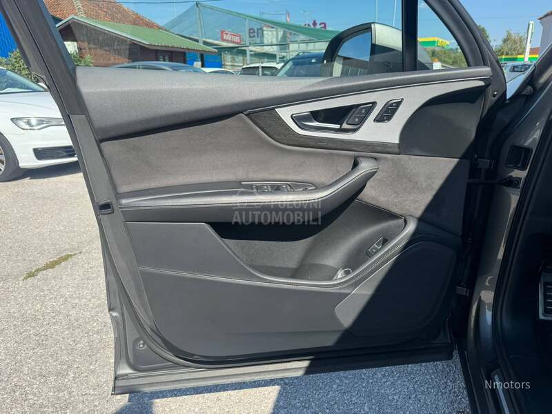 Audi Q7 3.0tdi S line
