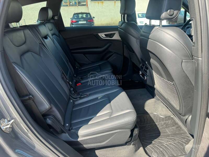 Audi Q7 3.0tdi S line