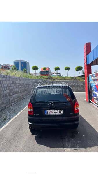 Opel Zafira 