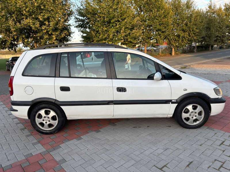 Opel Zafira 
