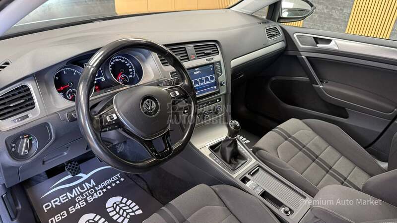 Volkswagen Golf 7 //1.6 TDI//N.AVI/NOV