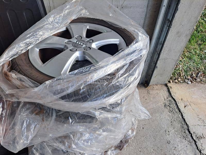 Audi A3 1.8TFSI4X4švajcarska