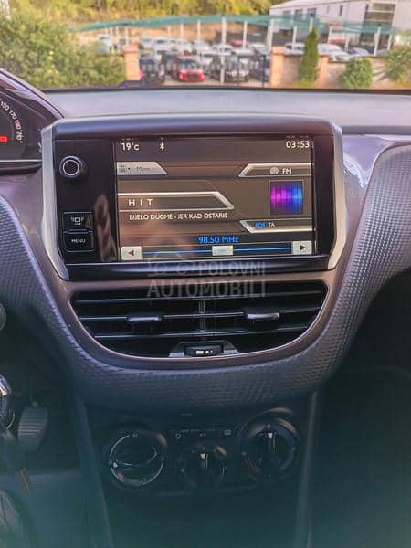 Peugeot 2008 1.6eHDi