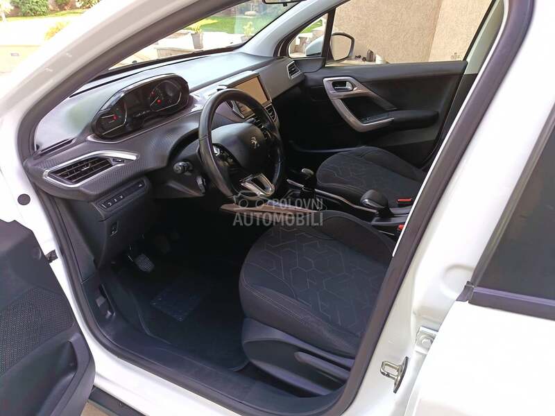 Peugeot 2008 1.6eHDi