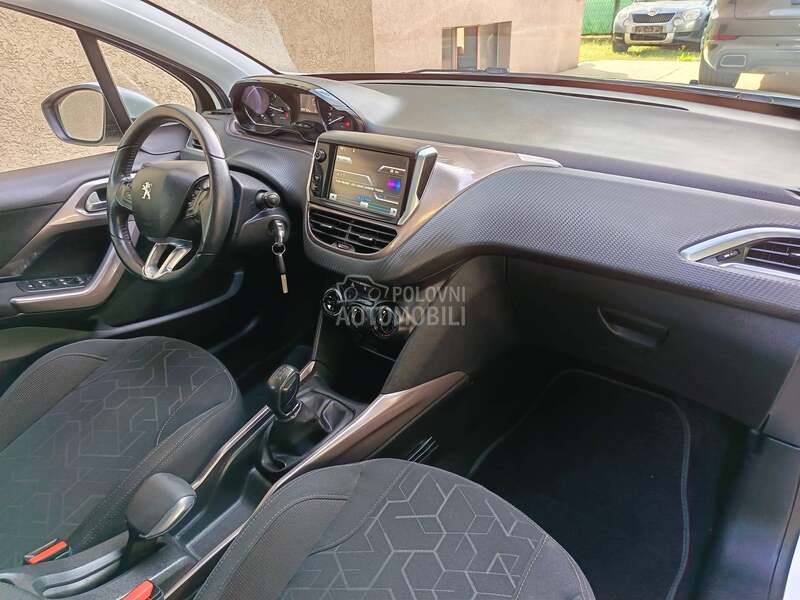 Peugeot 2008 1.6eHDi