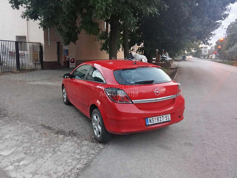 Opel Astra H 