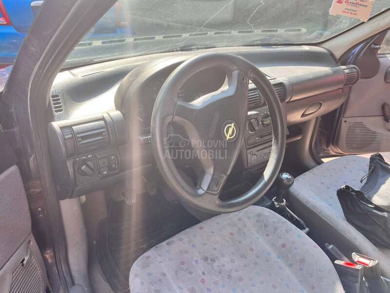 Opel Corsa B 1.2 16V