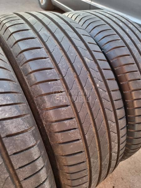 Bridgestone 215/55 R18 Letnja