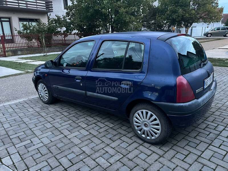 Renault Clio 1.2i//8v//REG09.2026